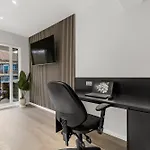 Jasmine Suite By Yielding Bricks