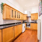 Spacious Bright Studio In Romantic Notting Hill