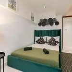 Stay At Kensington Olympia