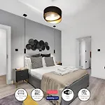 Hilldrop Apartments Short Term Rental & Flexible Renting Islington With Free Wifi, Parking & Garden