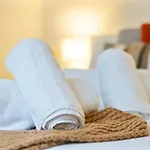 Cozy And Quiet Central 2 Minutes Walk From Main Street Flat W Garden