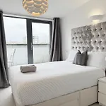 Spacious 2 Bedroom London Flat, Near Kings Cross, Central Location