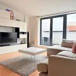 Spacious 2 Bedroom London Flat, Near Kings Cross, Central Location