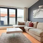 Spacious 2 Bedroom London Flat, Near Kings Cross, Central Location