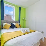 Impeccable 4-Bed House In Brixton London