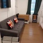 Stay In Edgware Road Guesthouse