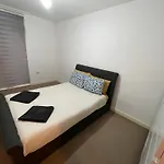 2Br-Sleeps4-Parking-Balcony-Nearcitycentre