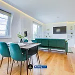 Stylish 2 Bedroom Flat By Ls2G Short Lets & Serviced Accommodation Greater London With Balcony And Easy Central Access