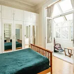 Four Beds By The Station