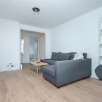 Beautiful 2-Bed Apartment Near Wimbledon Tennis