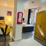 Cosy Luxurious Room In The Heart Of London