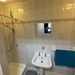 Comfortable And Very Central