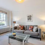 Pelham Court Apartments