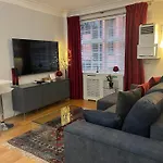 Modern Quiet 1 Bed Flat -Mayfair