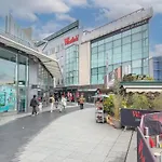 Premier Suites Shepherds Bush Westfields Penthouse Apartment