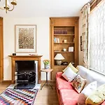 Cosy Pimlico Retreat