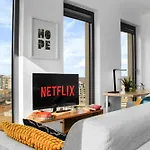 Station 1 Minute, Gym , Smart Tv , 1 Min To Westfield Centre