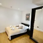 Stylish 2 Bedrooms Flat In Tower Bridge