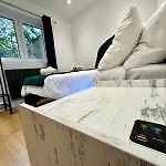 Stylish 2 Bedrooms Flat In Tower Bridge