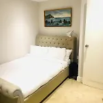 Large Self-Contained Cozy Studio