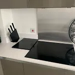Lovely 1Bed Flat 10Mins To Canary Wharf & Parking