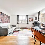 Beautifully Furnished Flat Near Hyde Park