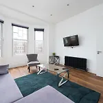 Stunningly Luxurious London Apartment (MHB350)