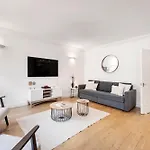 2 Bedr, 3 Beds, 1 Bath Thames, Trafalgar Sq