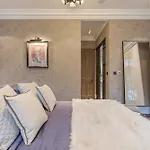 37 Cadogan Place Exquisite Maisonette