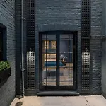 37 Cadogan Place Exquisite Maisonette