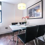 Charming 1Br, 2Min From Monument Station!