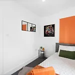 Canary Wharf - Contractors - 4 Bed