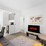 Canary Wharf - Contractors - 4 Bed