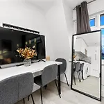 Cosy Farringdon Apartments