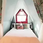 The Maple Retreat - Hampstead