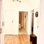 Cosy 2 Bedroom Apartment In Swiss Cottage.
