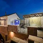 Special Spa-Partment Whot Tub,Sauna,Lounge-Maerdy