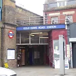 City Central Luxury 4Beds Apartment West London-Mobilerateoffers-Zone1-Family-Tourist-Weekly-Wifi-Sleeps7-Netflix!
