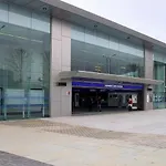 City Central Luxury 4Beds Apartment West London-Mobilerateoffers-Zone1-Family-Tourist-Weekly-Wifi-Sleeps7-Netflix!