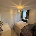 Amazing Location 2 Bed Apartment Swiss Cottage