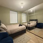 West London Luxury Oasis, Ealing Broadway - Best Location!!!