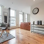 Modern London City Apartment