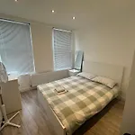3 Bedrooms Apartment, 5 Minutes Walk To Marble Arch, Hyde Park