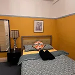Stylish And Comfortable Double Bedroom In Mayfair