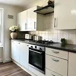 Stunning 4 Bedroom Flat In Kingscross, St Pancras!