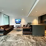 Iconic Luxury Apartment 2 Bed 2 Bath