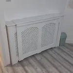 R J 2 Bedroom Apartment
