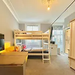 Edgware Rooms