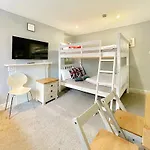 Edgware Rooms