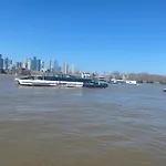 River View Spacious Apartment